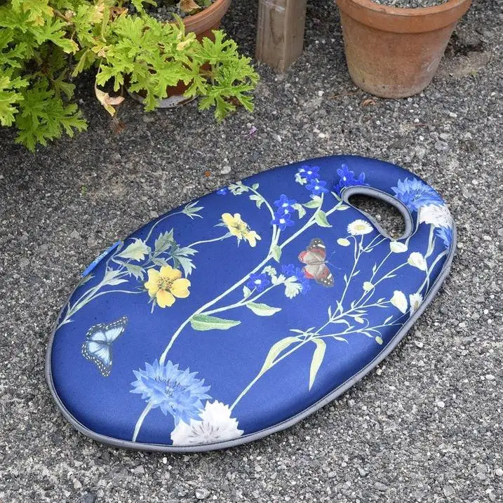 RHS Garden Kneeler - Burgon & Ball - British Meadow Kneelo 3 RHS Garden Kneeler - Burgon & Ball - British Meadow Kneelo