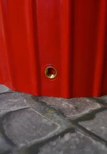 200 Litre Cosmo Water Butt Planter - Red 7 200 Litre Cosmo Water Butt Planter - Red - Image 5