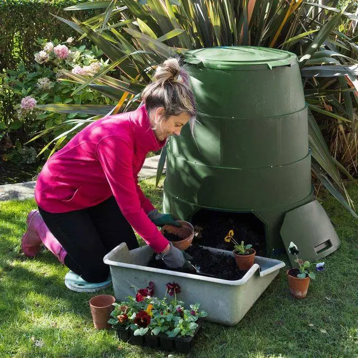 Recycled Plastic 330L Johanna Hot Composter - Green 6 Recycled Plastic 330L Johanna Hot Composter - Green - Image 4