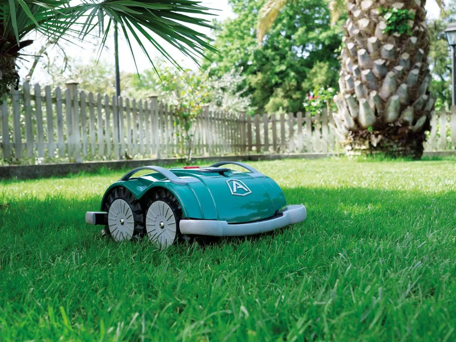 L60 Elite S + Robot Lawn Mower 4 L60 Elite S + Robot Lawn Mower - Image 2